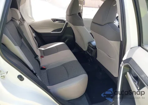 2021 Toyota Rav4 Xle z USA, uszkodzony, nr VIN 2T3P1RFVXMC243126